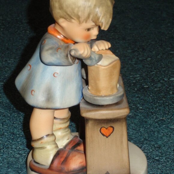 "A Fair Measure" Goebel Hummel Figurine #345 TMK5 ULTRA RARE EYES OPEN VERSION! - Picture 6 of 9